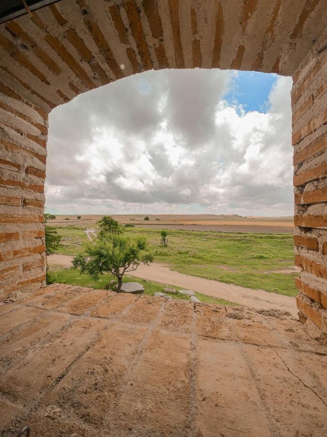 La Casa Del Buho Villa Santa Maria la Real de Nieva Luaran gambar