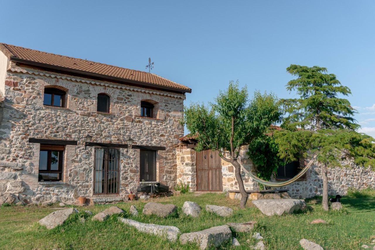 La Casa Del Buho Villa Santa Maria la Real de Nieva Luaran gambar