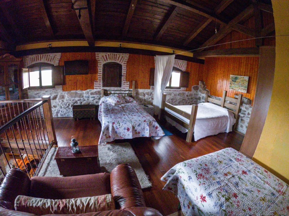 La Casa Del Buho Villa Santa Maria la Real de Nieva Luaran gambar